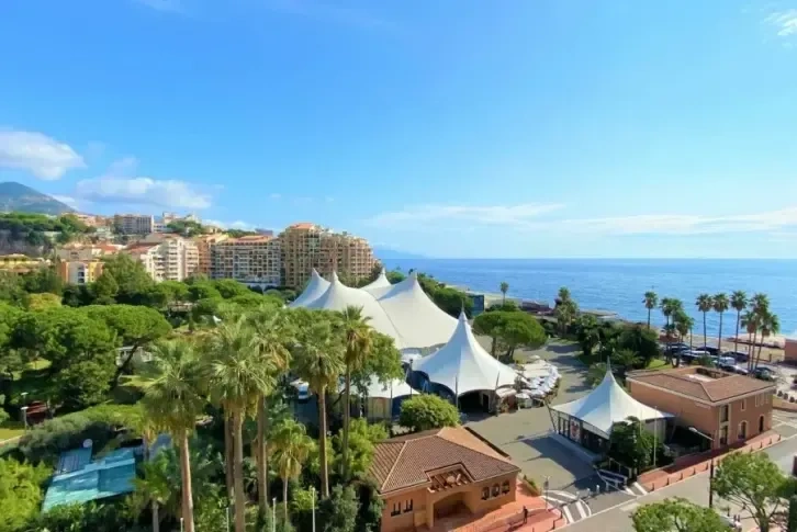 Apartamento 2+1 después de la renovación en Mónaco