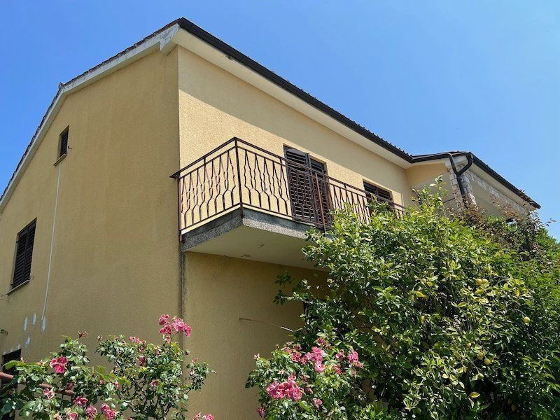 Villa 6+2 with panoramic sea view in Piran