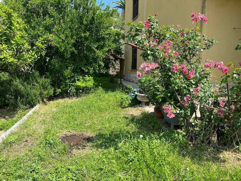 Villa 6+2 with panoramic sea view in Piran