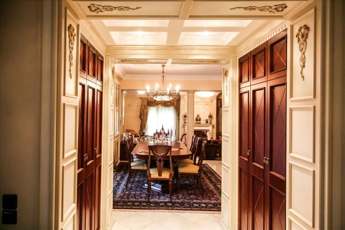 Villa de 3 pisos 4+1 en Salónica