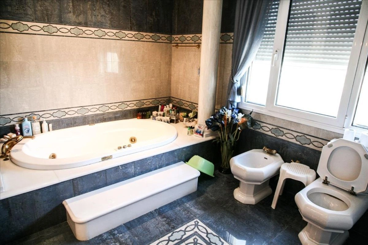 Villa de 3 pisos 4+1 en Salónica