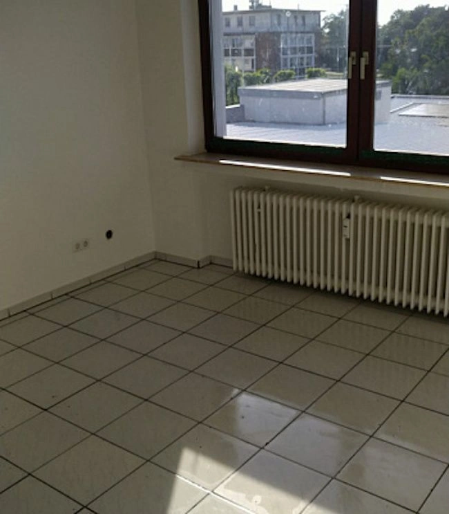 Apartamento con reforma moderna en Oberhausen, Alemania