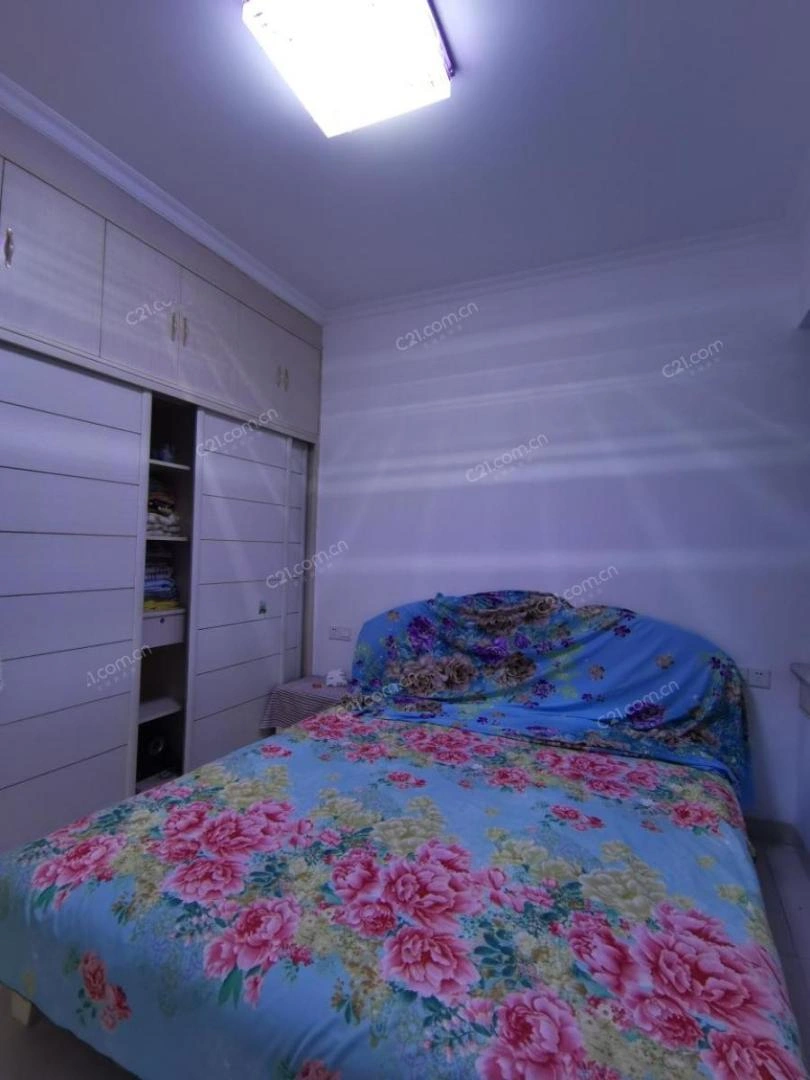 Modern apartment 98 m2 in Chengdu, China