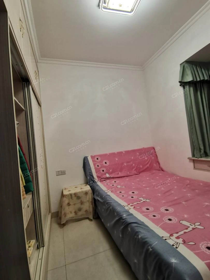 Modern apartment 98 m2 in Chengdu, China