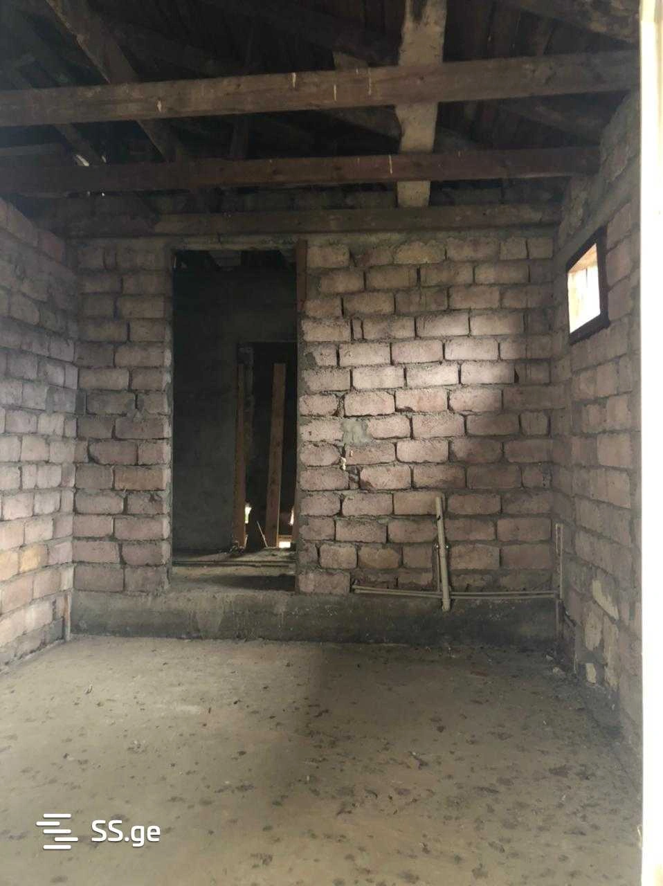 格鲁吉亚祖格迪迪 240 m² 宽敞住宅