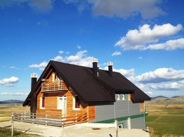 Komfortables 4+1-Zimmer-Haus in Niksic, Montenegro