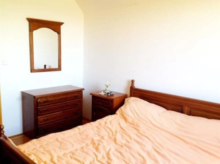 Komfortables 4+1-Zimmer-Haus in Niksic, Montenegro