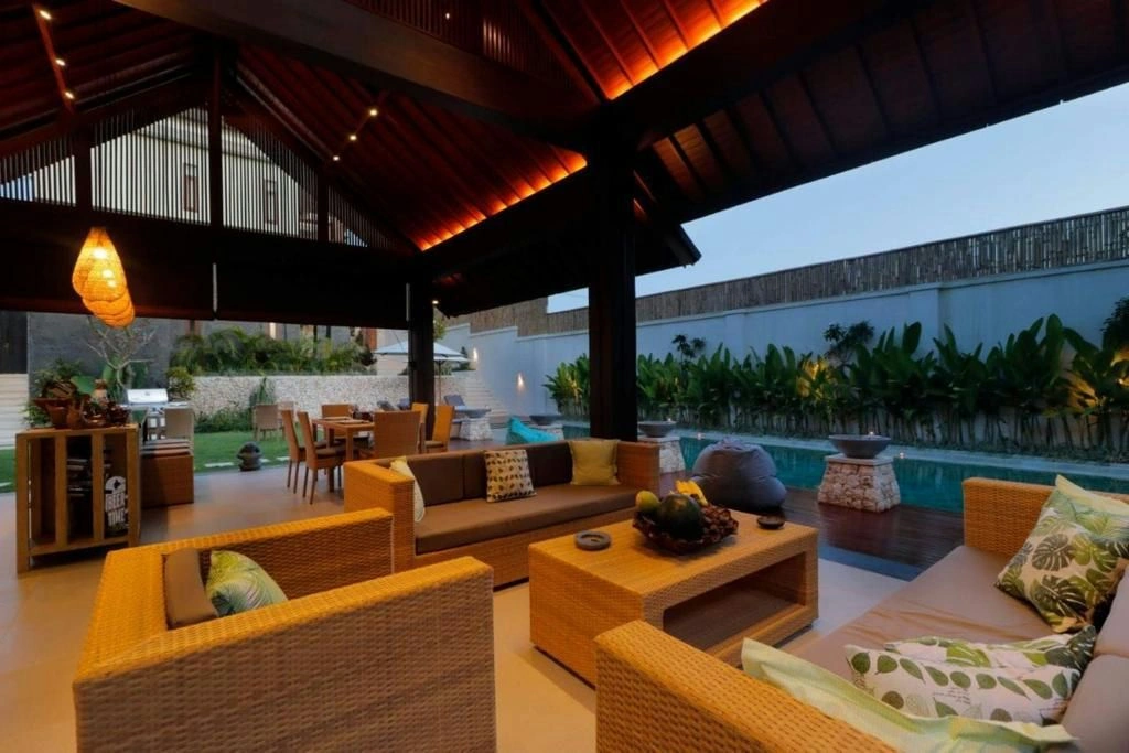 Luxury Beachfront Villa in Bukit Peninsula, Bali