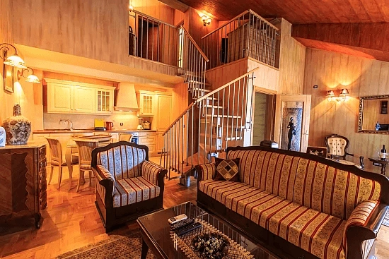 Apartment 2+1 in the Skaljari area of Kotor, Montenegro