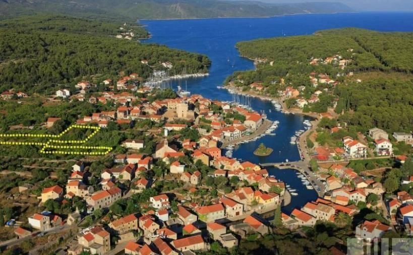 Zwei Baugrundstücke auf der Insel Hvar, Kroatien