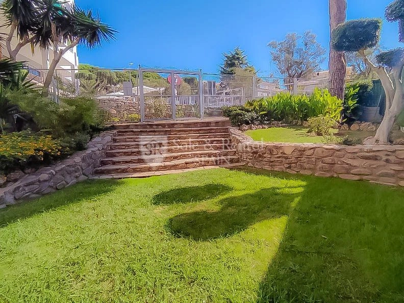 Beautiful 1 bedroom apartment near beach in Costa Brava, Spain