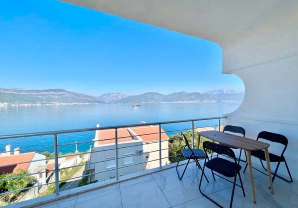 Studio with panoramic sea view in Tivat, Montenegro