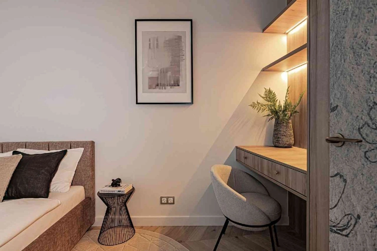 Apartment 104 m2 in historic building of Budapest, Hungary