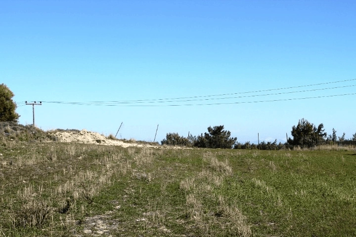 罗德岛 17,500 m² 土地