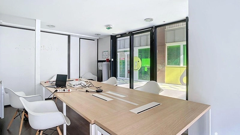 Prestigious office space 140 m2 in Paris, France