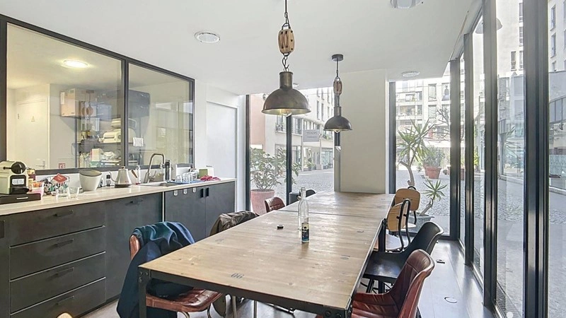 Prestigious office space 140 m2 in Paris, France