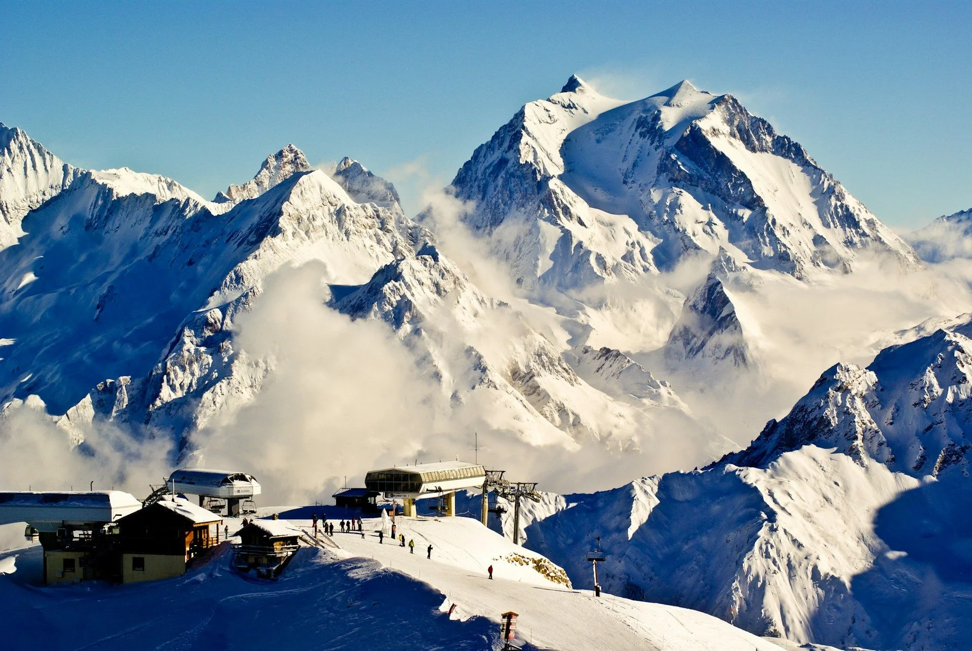 Explore Secondary Real Estate in Courchevel – Verified Pre-Owned Properties | VelesClub Int.