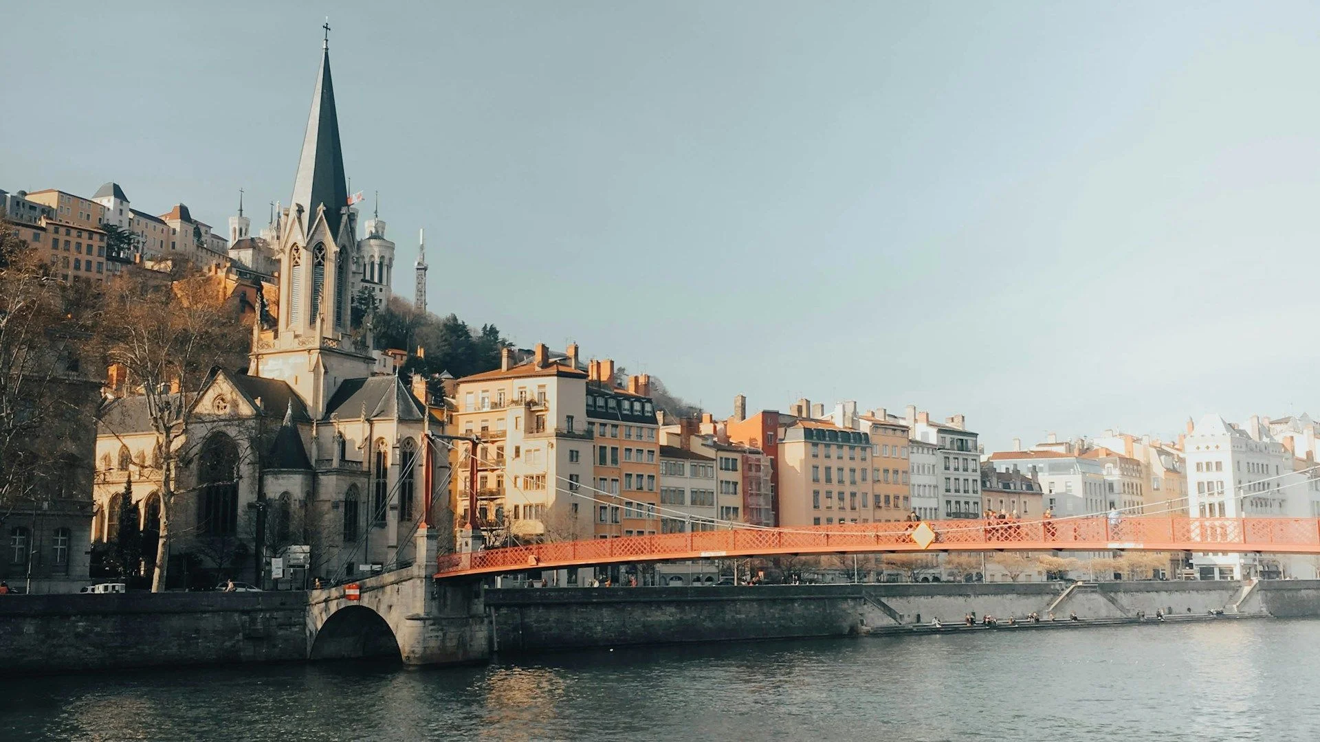 Lyon Resale Homes & Apartments | VelesClub Int.