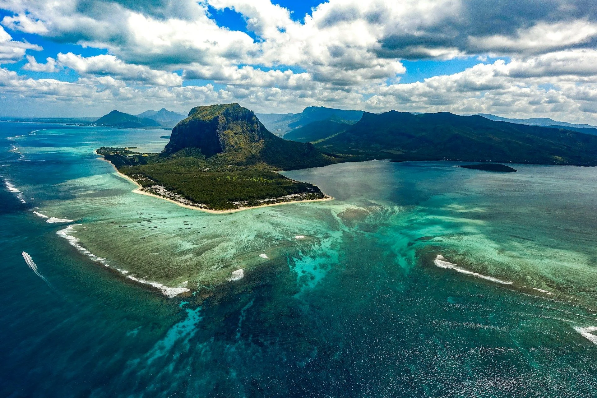 Secondary Real Estate in Mauritius – Curated Property Listings | VelesClub Int.
