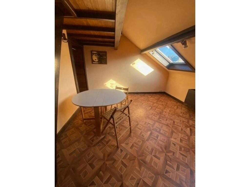 Apartamento 1+1 espaçoso em Namur, Bélgica