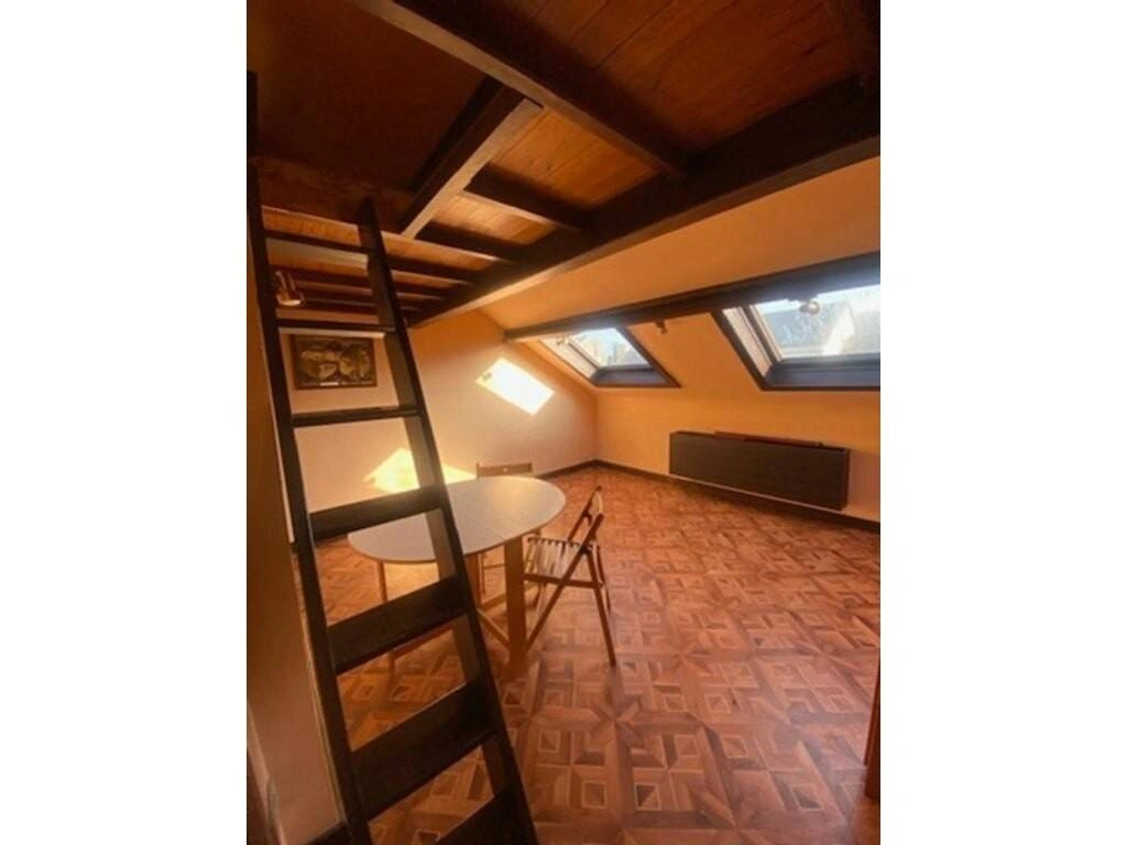 Apartamento 1+1 espaçoso em Namur, Bélgica
