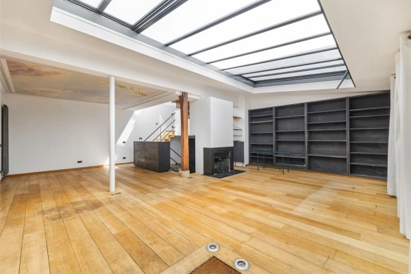 Cozy house 6+1 in Paris, France