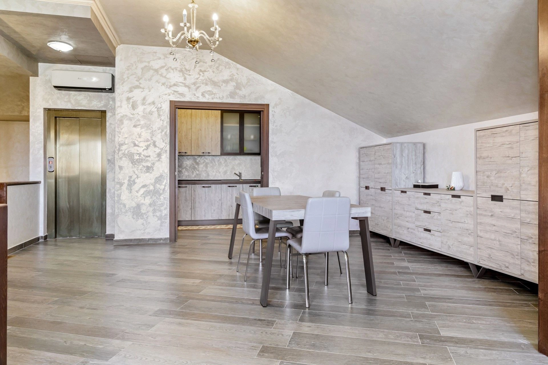 Comfortable villa 9+1 on the Black Sea coast in Constanta