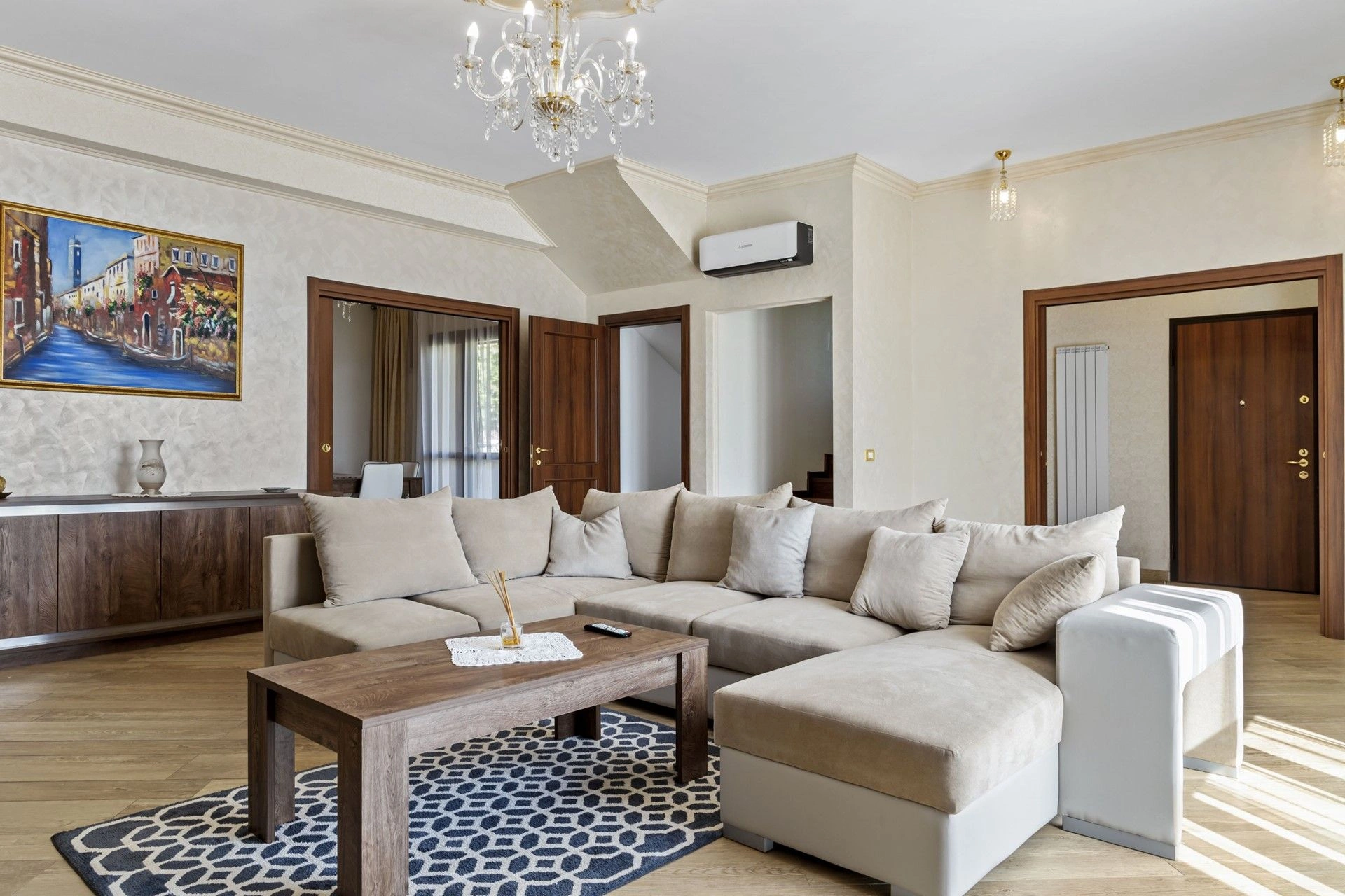 Comfortable villa 9+1 on the Black Sea coast in Constanta