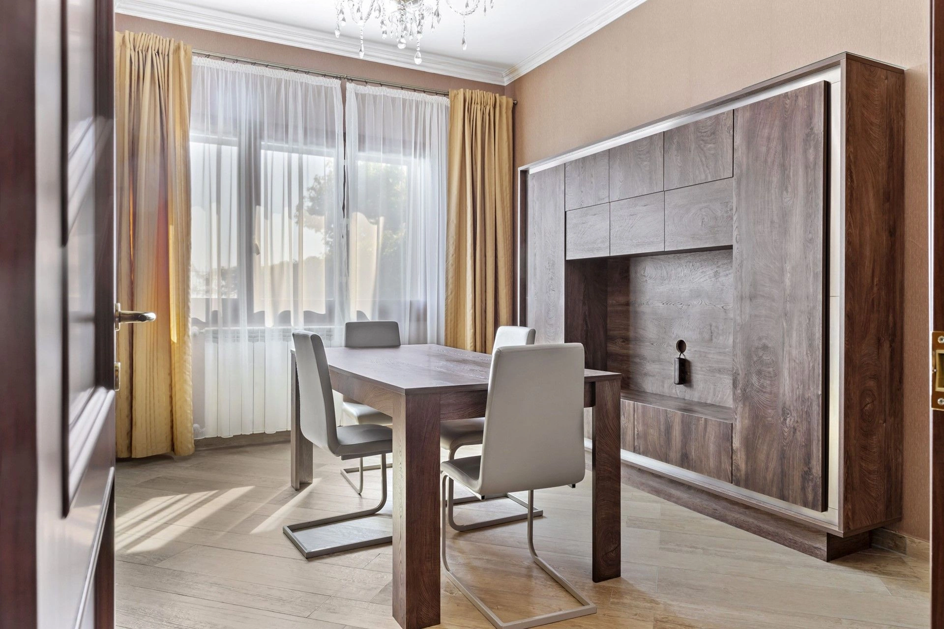 Comfortable villa 9+1 on the Black Sea coast in Constanta