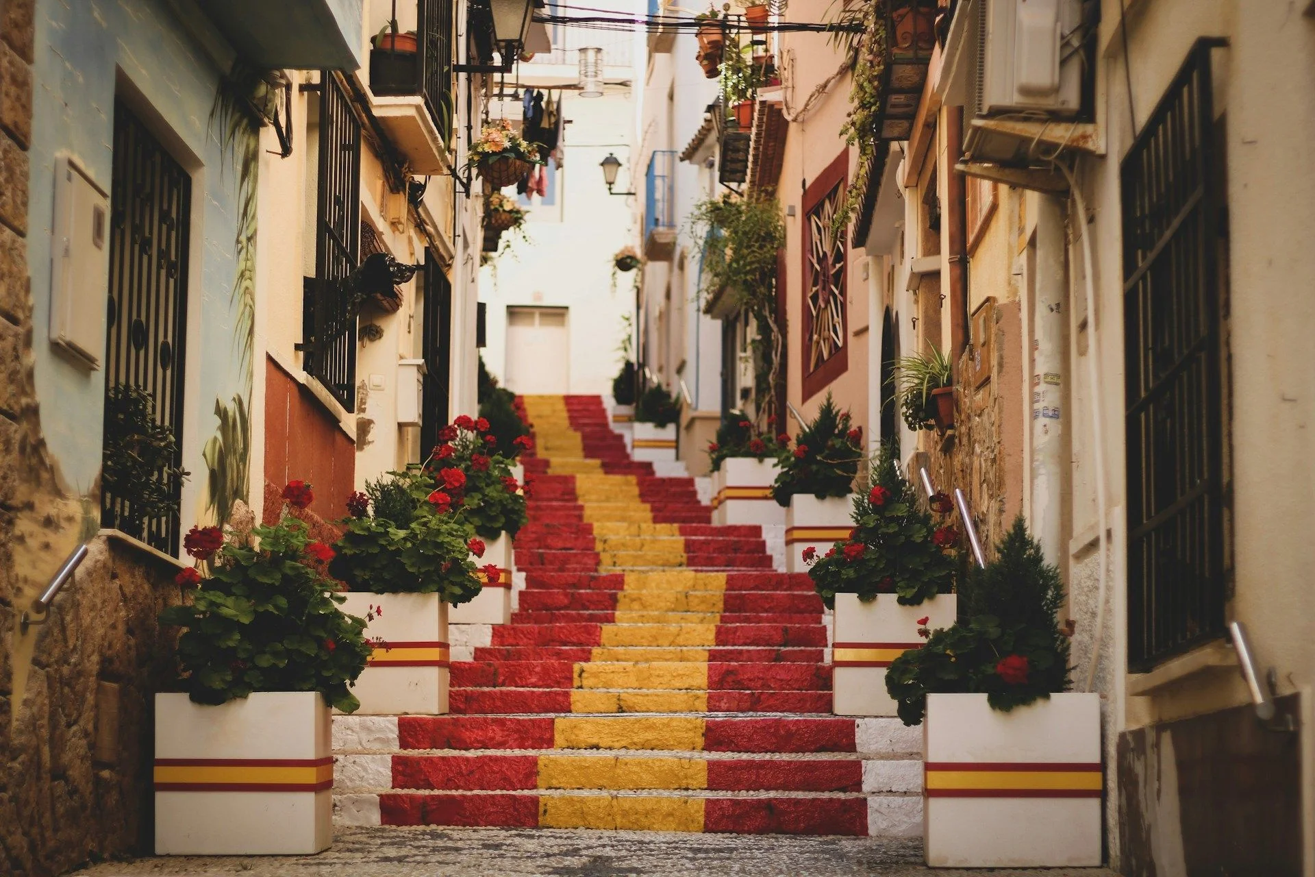 Spain Visa-Free Travel & Residency Programs – Mobility Boost | VelesClub Int.