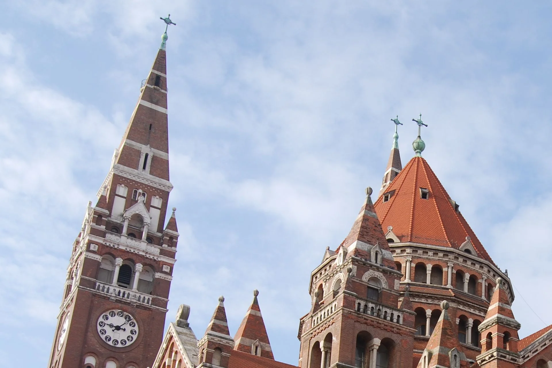Szeged Real Estate Portfolio – Foreign Investor Gateway | VelesClub Int.
