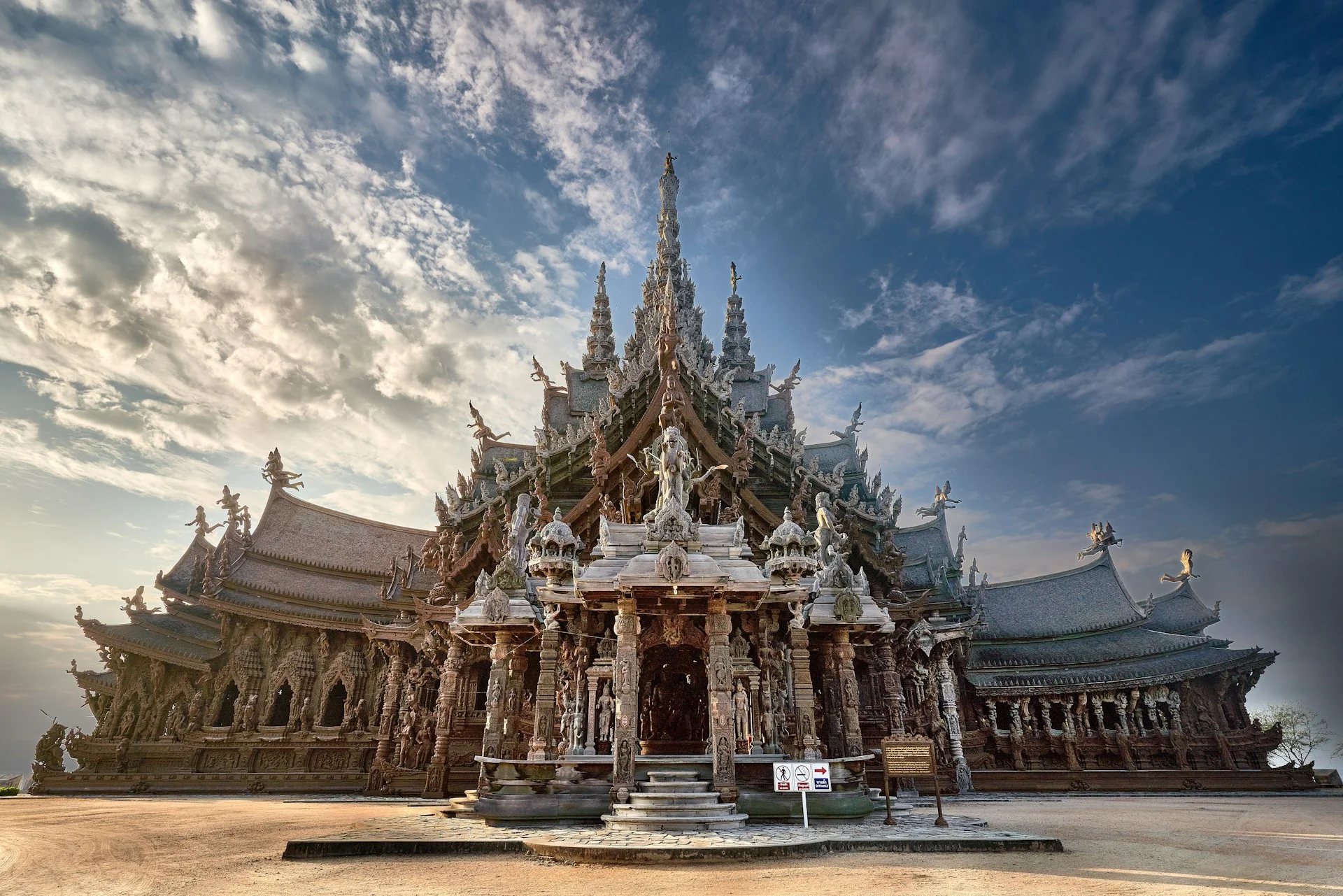 Imóveis internacionais com foco em Pattaya — vendas privadas | VelesClub Int.