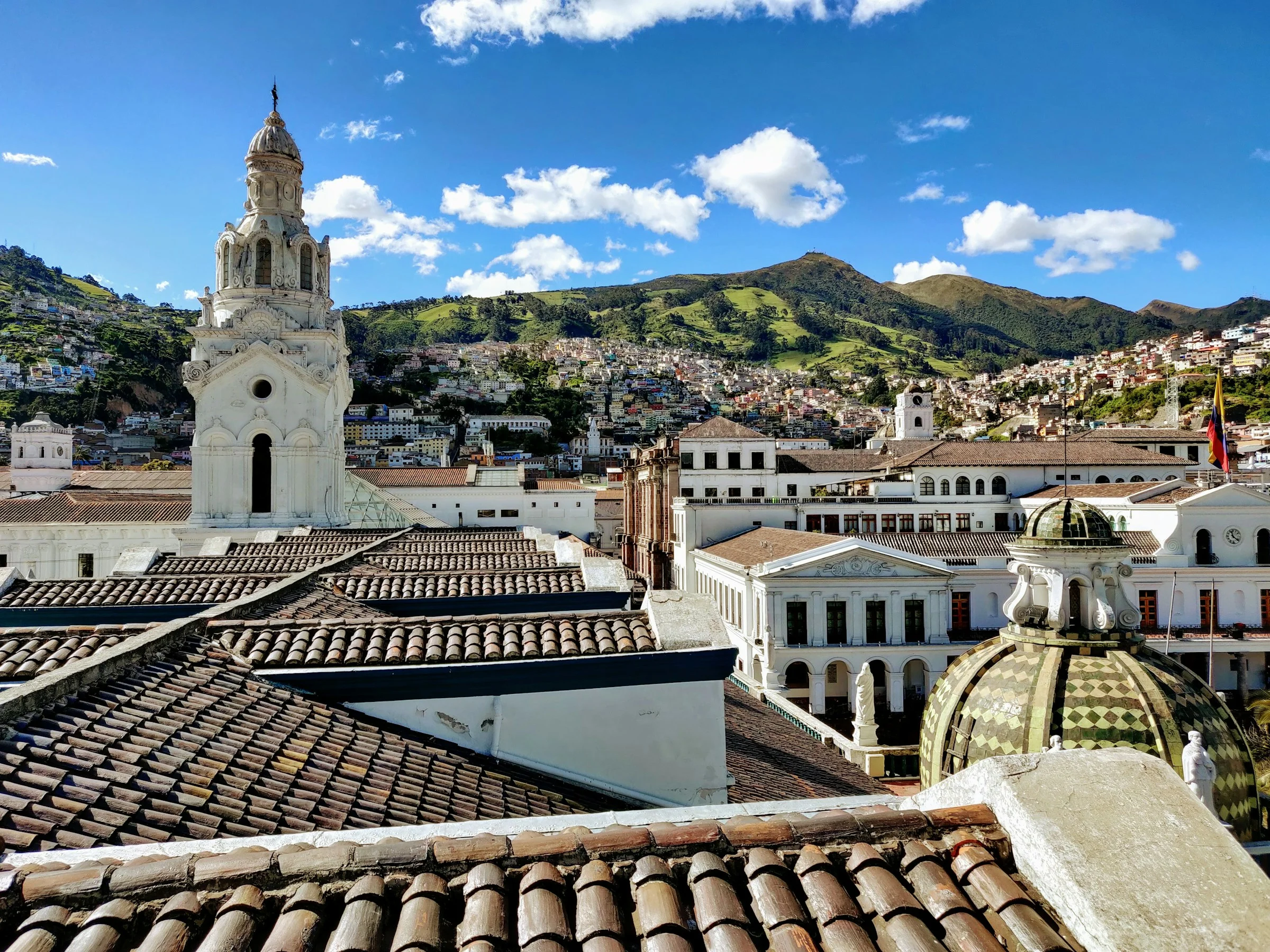 FSBO Homes Near Me In Quito — Local Owner Listings | VelesClub Int.