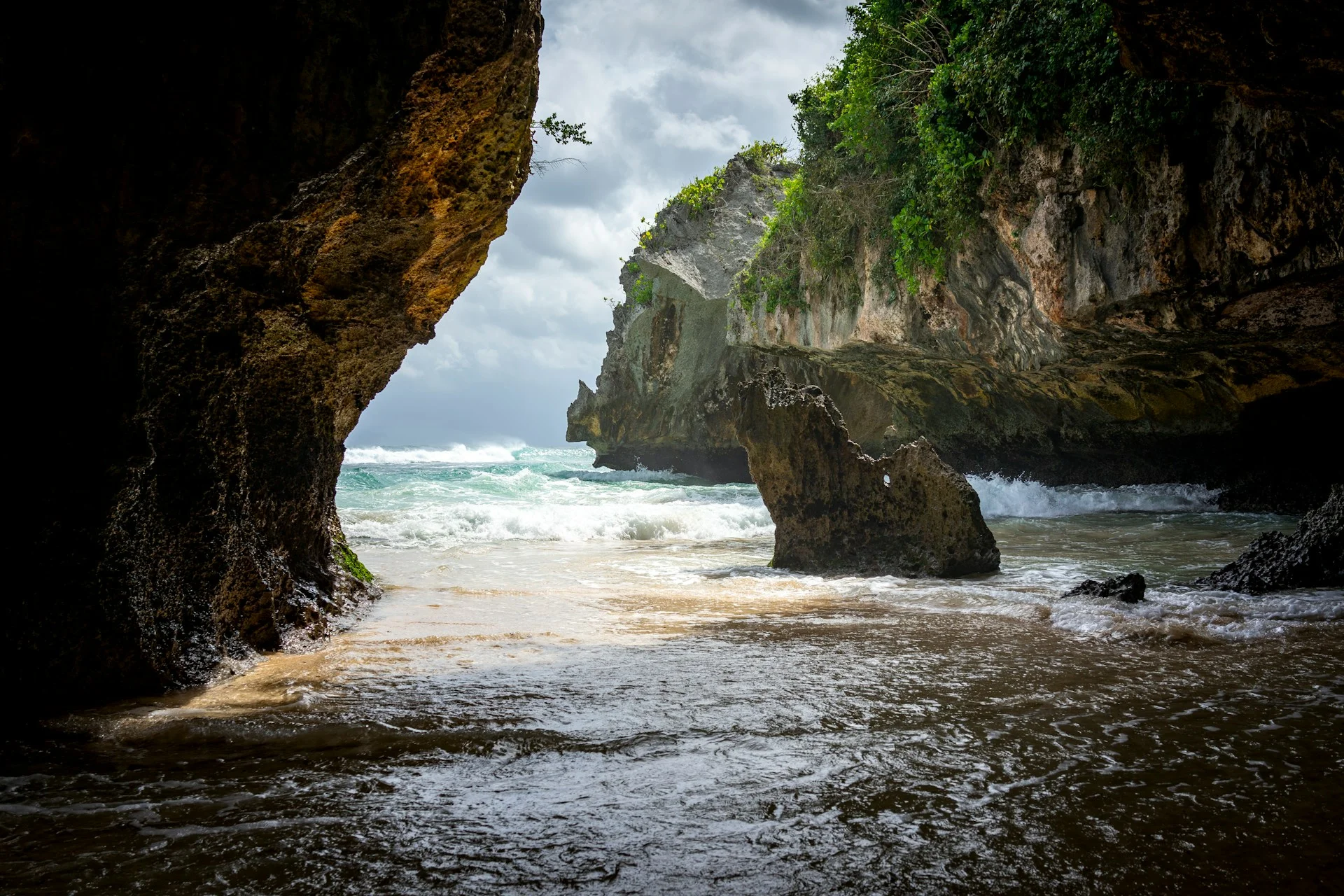 Real Estate In My Area In Uluwatu — Owner Listings | VelesClub Int.