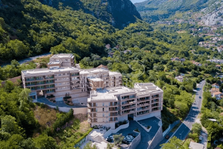 Apartment 1+1 renovated in Kotor