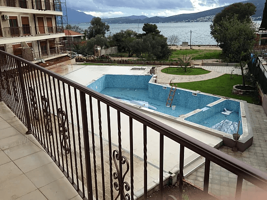Luxurious three-room apartment Baosici, Montenegro