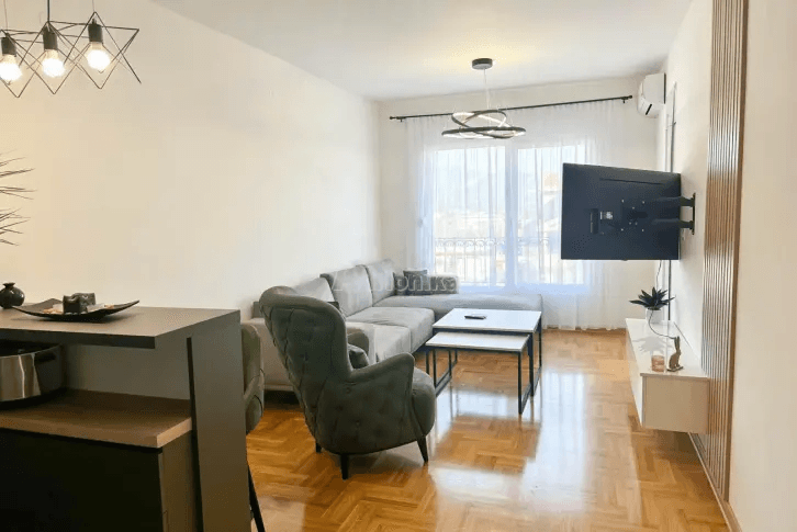 Furnished apartments 1+1 in Kotor