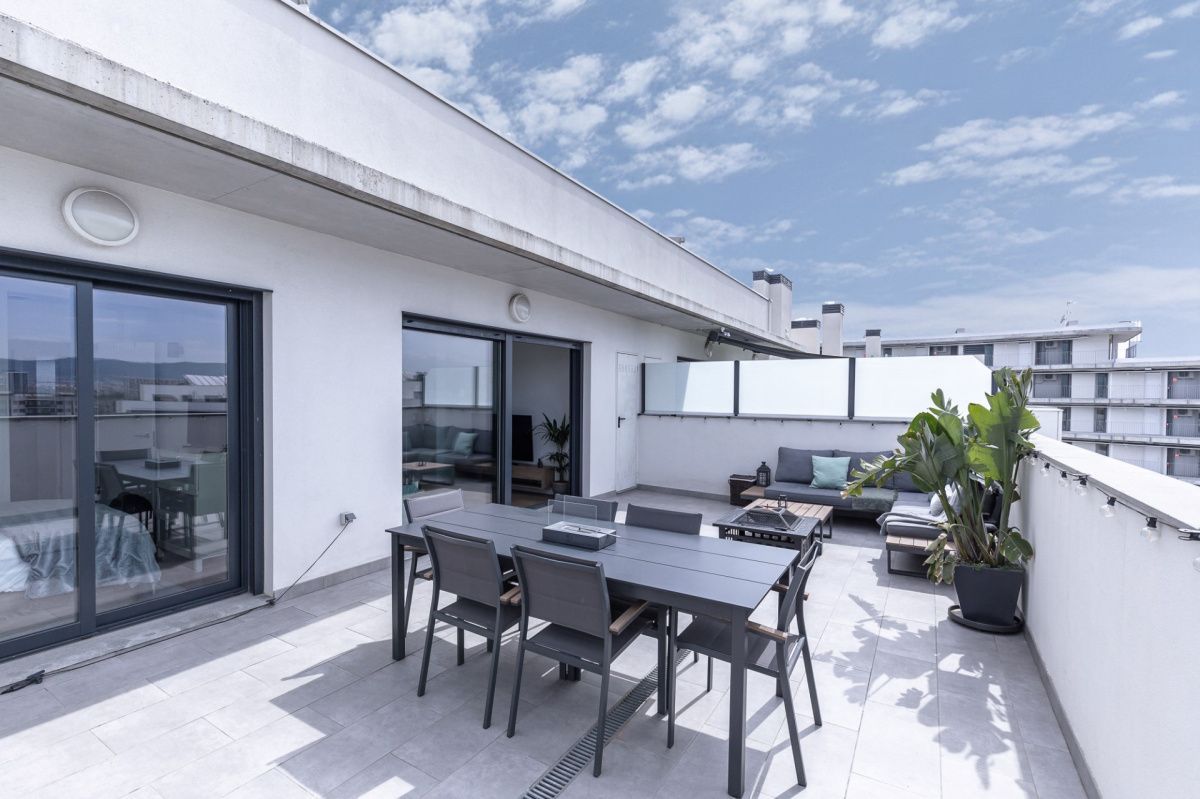 Luxuriöses Penthouse 2+1 in Barcelona