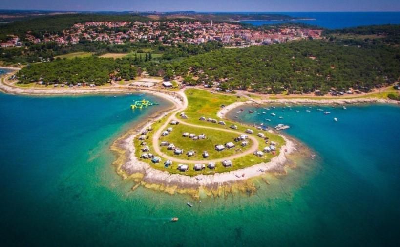 Baugrundstück in Premantura, Kroatien