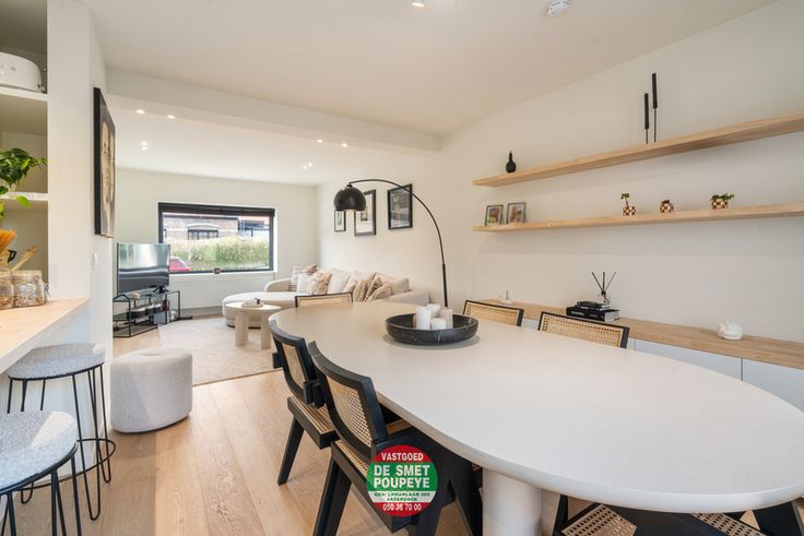 Casa familiar 4+1 em Bruges, Bélgica
